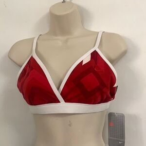 NWT NIKE‎ SWOOSH BRA SIZE L(12-14)